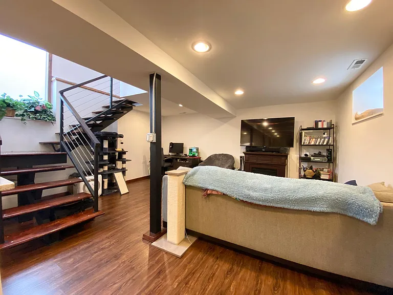 3505 W Diversey Ave #G — Photo 7