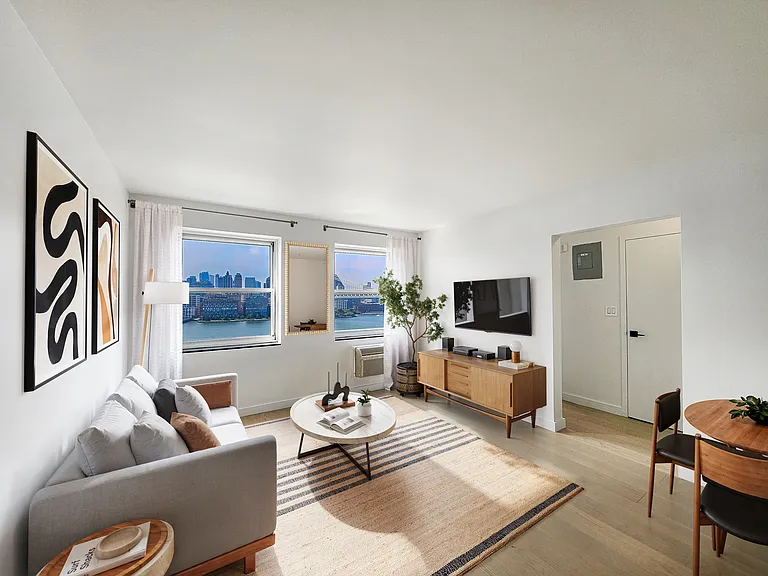 275 South St #19G — Photo 1