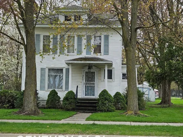 205 S Midland St, Merrill, MI 48637