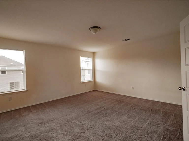 6412 Carriage Pines Dr — Photo 20