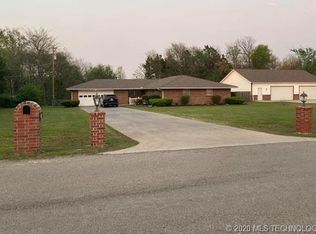 1720 McKinley Rd, Bartlesville, OK 74006