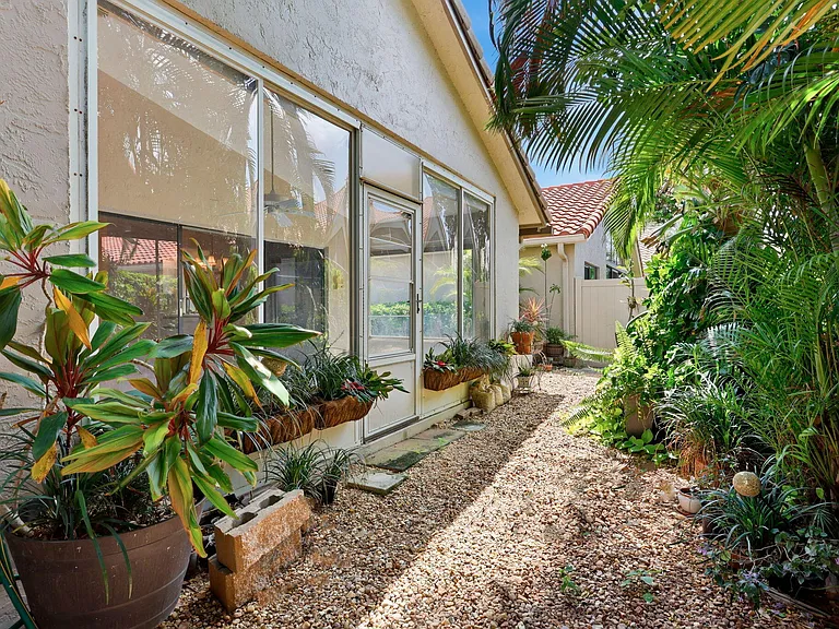 6170 Bay Isles Dr — Photo 19