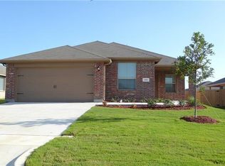 404 Calder Ln, Ponder, TX 76259
