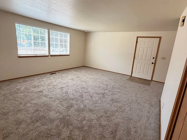 3622 W Rose Hill St — Photo 11
