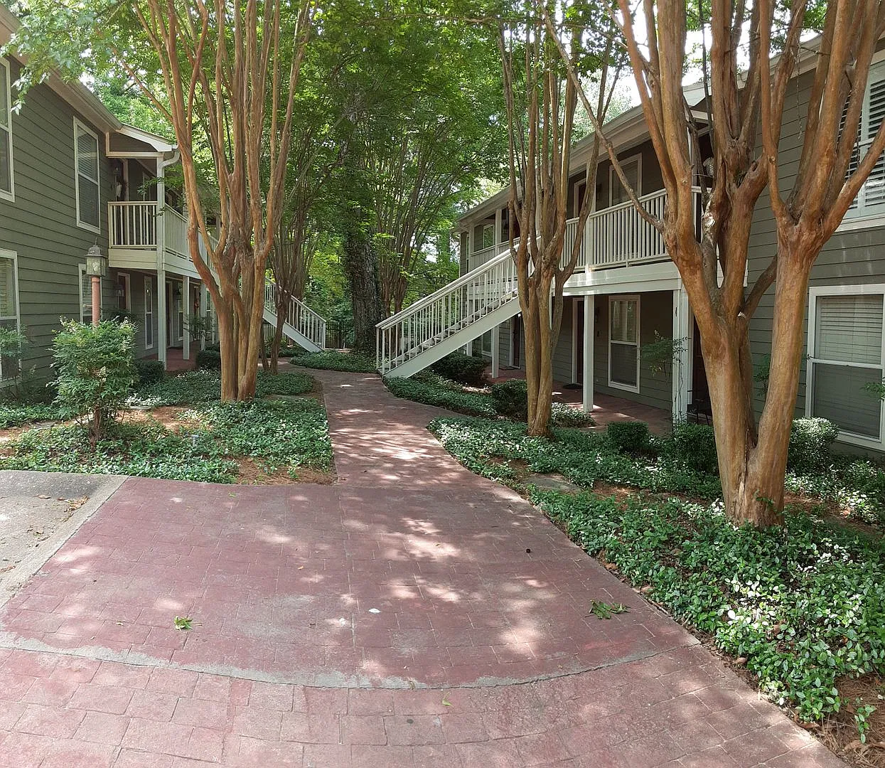 2 bed/1 bath Pecan Grove — Photo 1