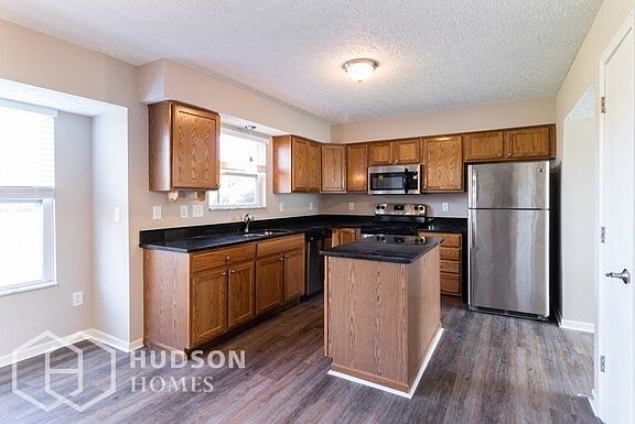 5th image of 6137 Hemingway Pl