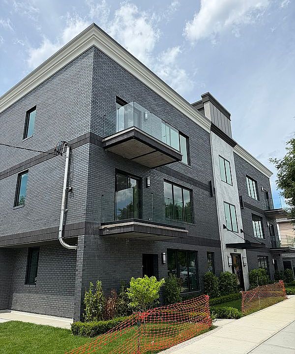 1st image of 8322 24th Ave #2C