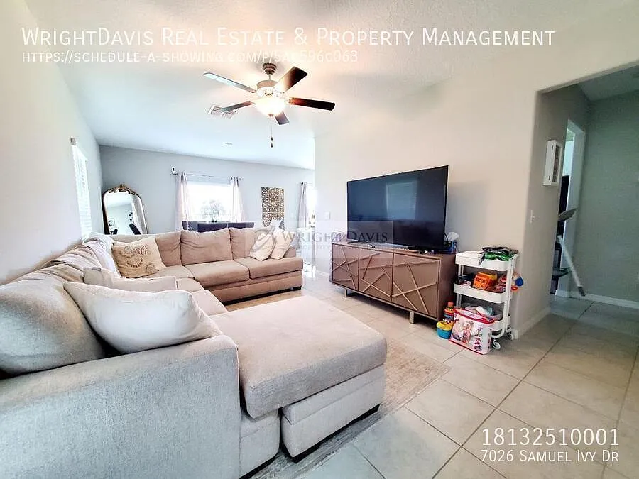 Touchstone 3/2.5 With Pond Views! — Photo 4