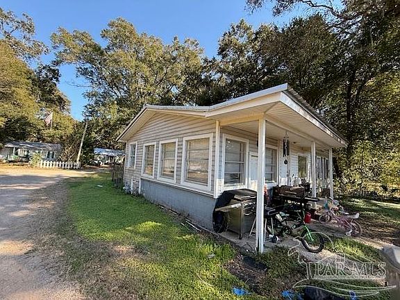 3rd image of 4108 Kelly Ave