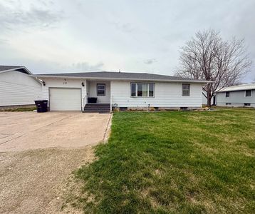 241 E 1st St, Lawrence, NE, 68957
