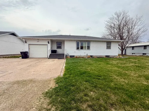 241 E 1st St, Lawrence, NE 68957