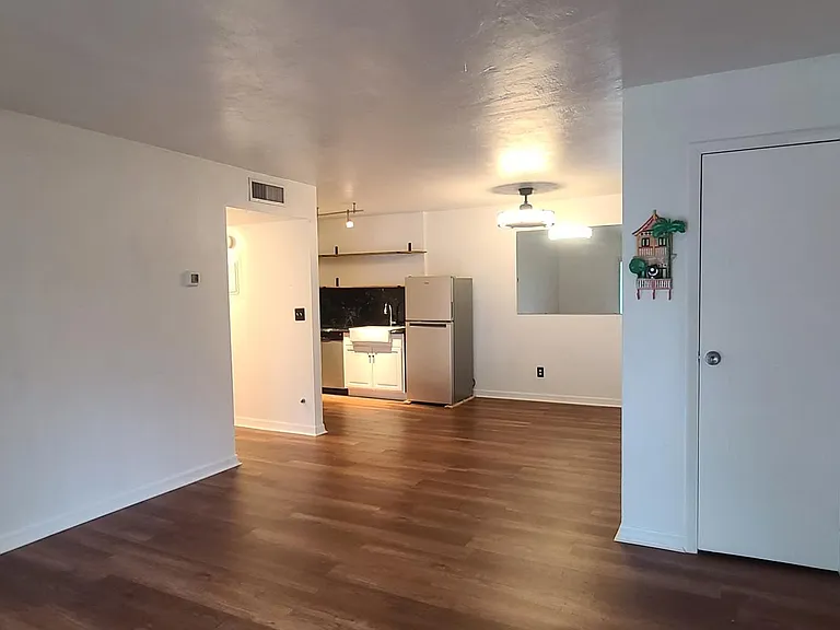 6519 W Newberry Rd #602 — Photo 2