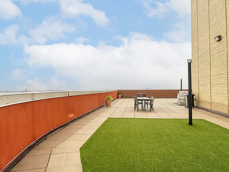 97-45 Queens Blvd #Penthouse 7 — Photo 25