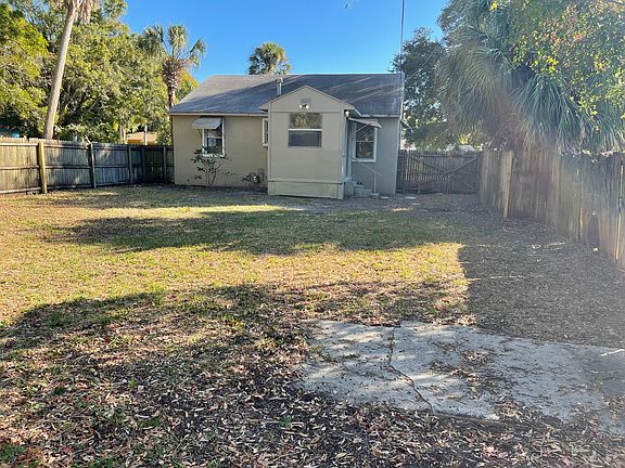4th image of 2329 44th St S