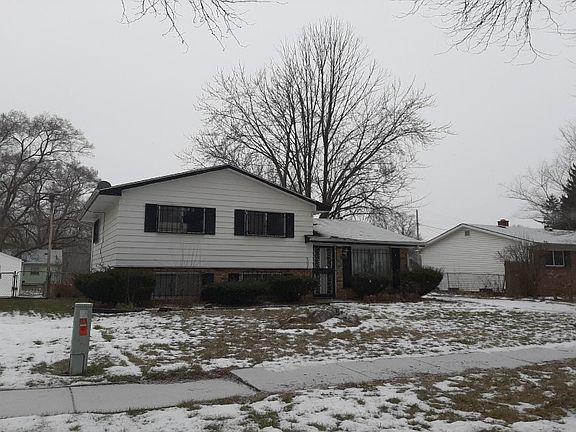 3rd image of 3816 York Dr