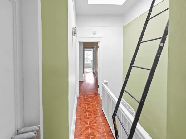 968 Saint Johns Place image 18 of 21