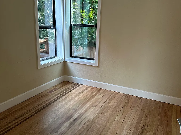 211 7th Ave S — Photo 12
