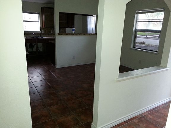 2nd image of 2834 Branch Oaks Dr