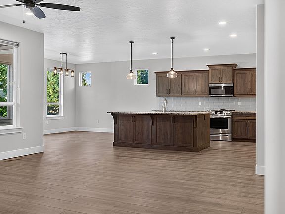 2nd image of 2935 E Renwick Ct