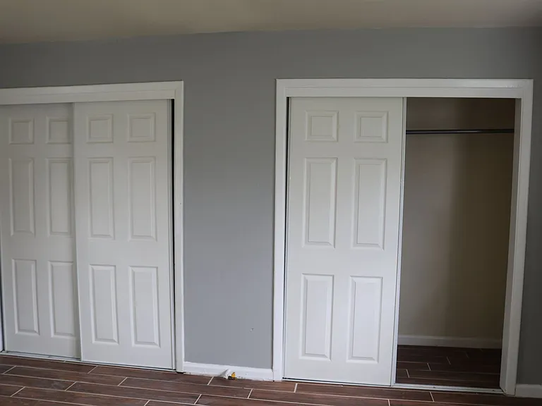 1303 Burchett St — Photo 13