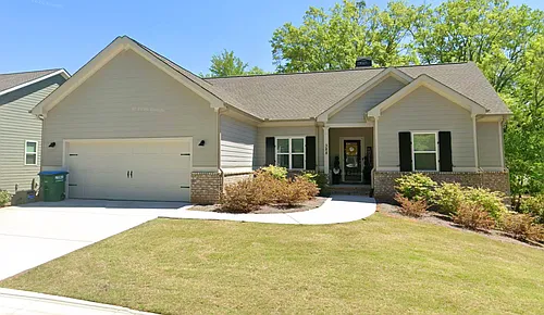 388 Sunset Dr Photo 1