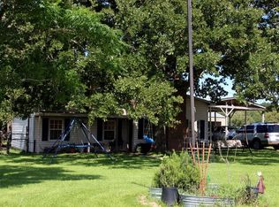 28839 Denn Rd, Montgomery, TX 77356