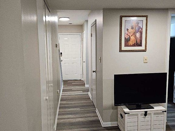 3rd image of 11 Willa Dr