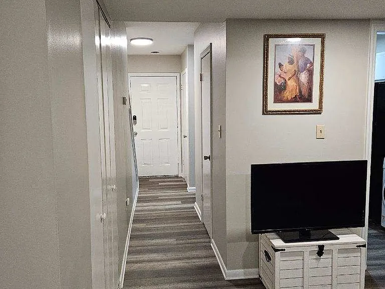 11 Willa Dr — Photo 3