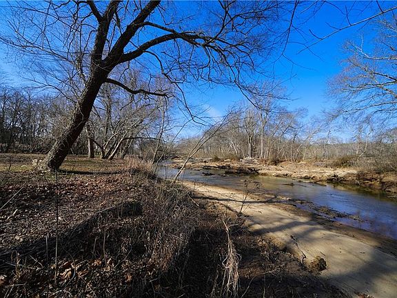 3rd image of 227 Bates Rd