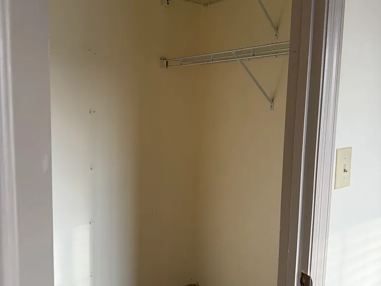 2235 Old Hamilton Pl — Photo 5