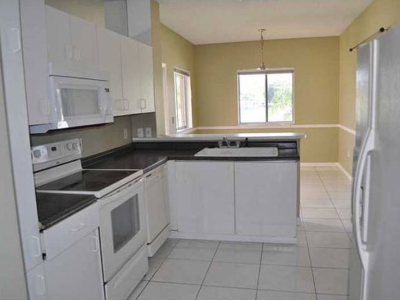 3rd image of 16347 Malibu Dr #18
