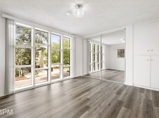 14924 Dickens St #6, Sherman Oaks, CA 91403