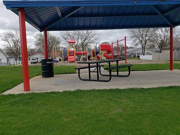 5th image of 155 W Golden Dr
