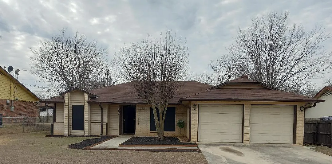 4 bed, 1505 sqft, $1,725 — Photo 1