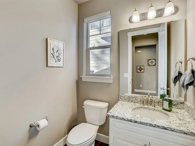 4240 Overlook Ct — Photo 4