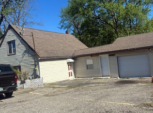 2706 W Jolly Rd, Lansing, MI 48911