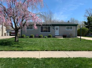 50274 Jim Dr, Chesterfield, MI 48047
