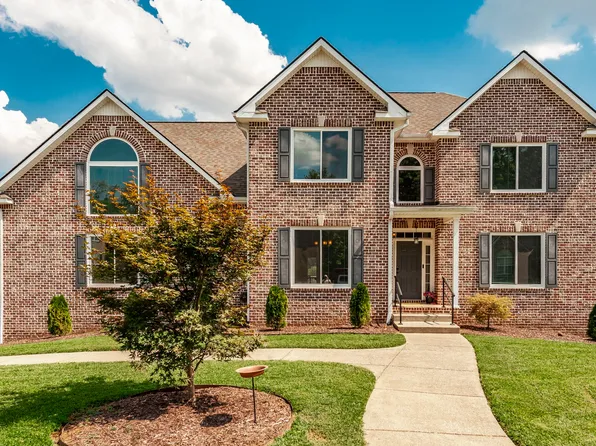 157 N Wynridge Way, Goodlettsville, TN 37072