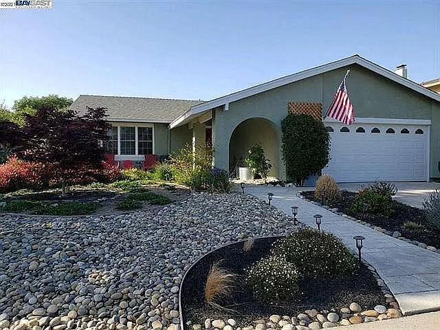 3225 Ensenada Dr photo 1