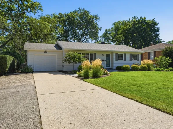 191 Peterson Pkwy, Crystal Lake, IL 60014