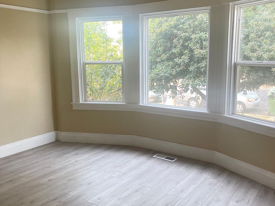 2nd image of 1235 32nd St #1235