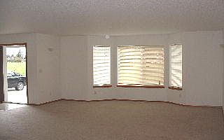 4th image of 5011 NE 129th Ave