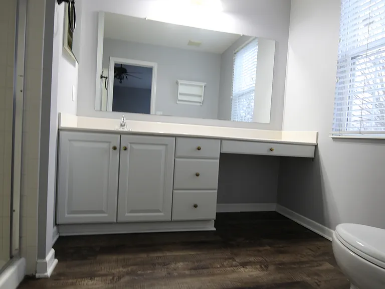 4400 Greensbury Dr — Photo 37
