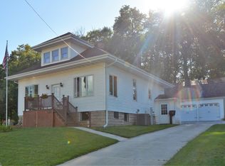 1717 Monroe St, NEW HOLSTEIN, WI 53061