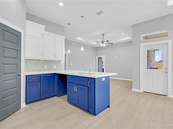 5th image of 4105 Burr Dr