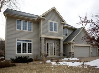 10190 Powers Lake Trl, Woodbury, MN 55129