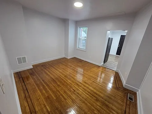 3408 Kenyon Ave — Photo 7