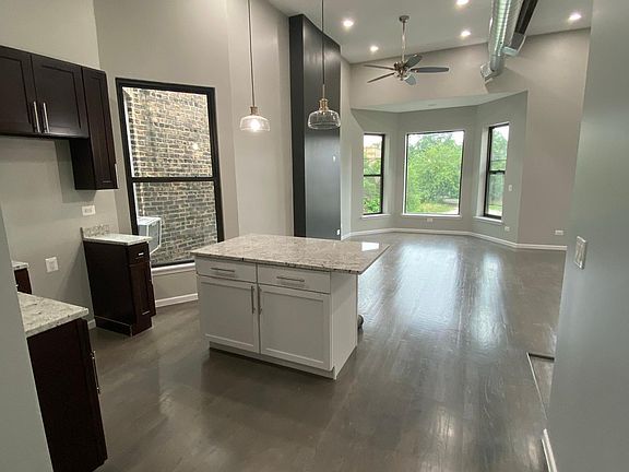 4th image of 1856 S Kedzie Ave Floor 2