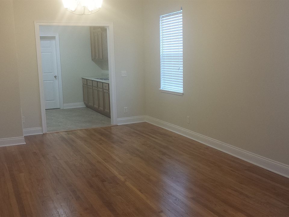 2nd image of 111 Claiborne St