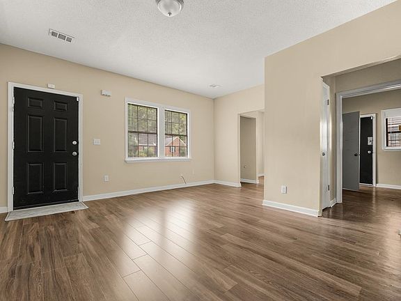 4th image of 1036 Hudson St